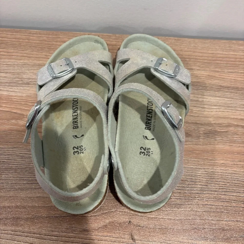 Birkenstock Rio Iridescent Sandals Kids Silver 32 Buckle Strap Cork Footbed